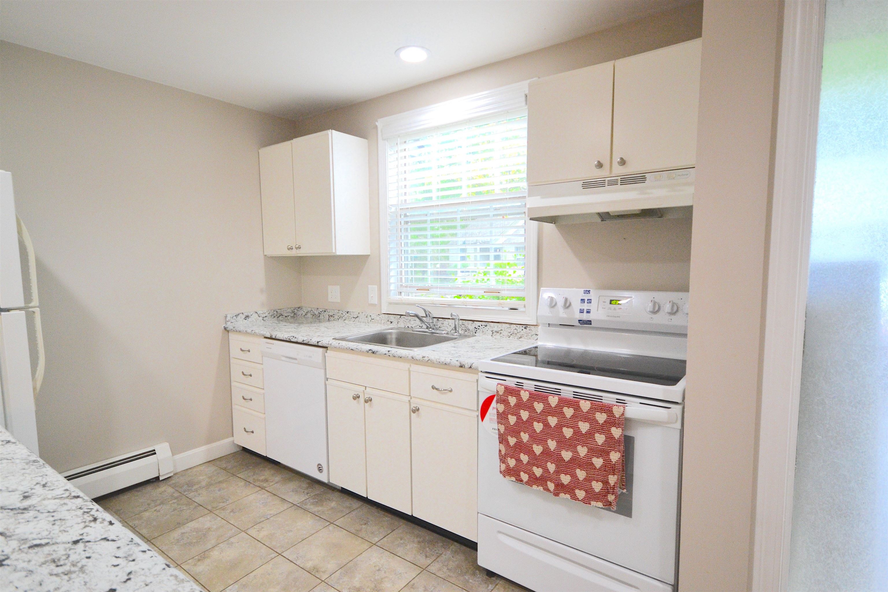 1465 Hooksett Road, Unit 187 Hooksett, NH 03106 - Photo 30 of 33