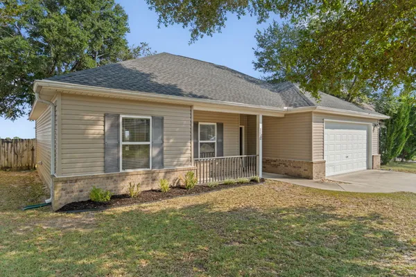 $320,000 | 152 Creve Core Drive, Crestview, FL 32539