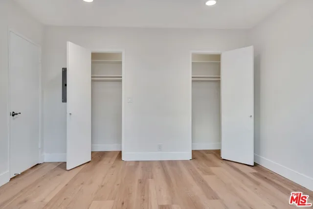 $2,695 | 220 South Gale Drive, Unit 8, Beverly Hills, CA 90211