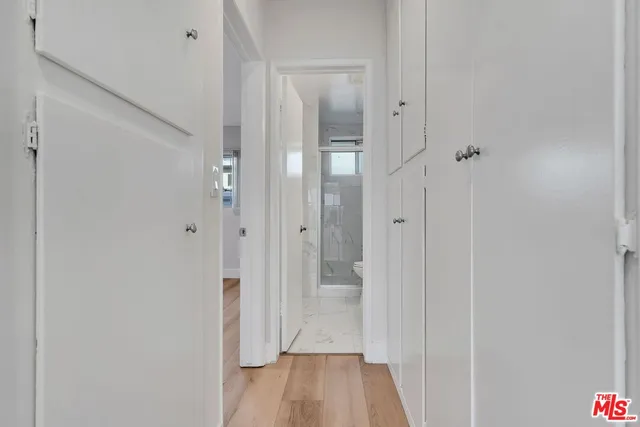 $2,695 | 220 South Gale Drive, Unit 8, Beverly Hills, CA 90211