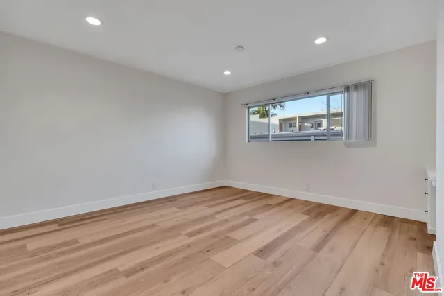 $2,695 | 220 South Gale Drive, Unit 8, Beverly Hills, CA 90211