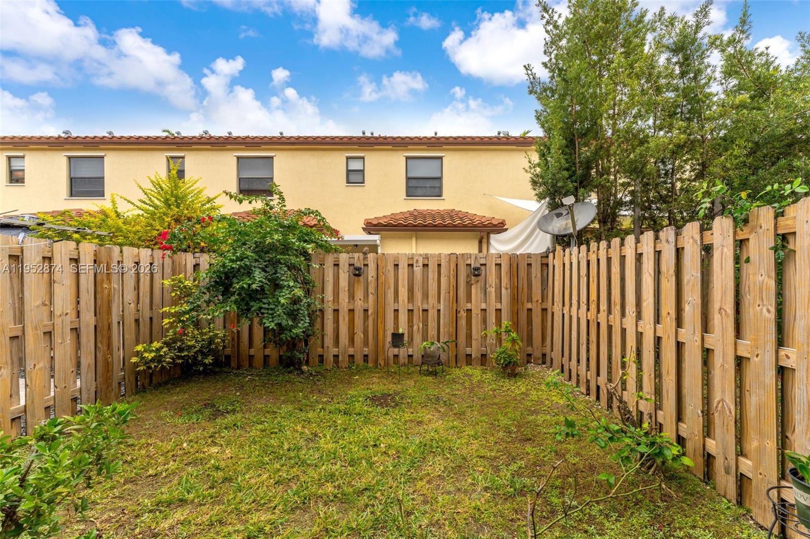 3213 Southeast 7th Court Homestead, FL 33033 - Photo 14 of 28