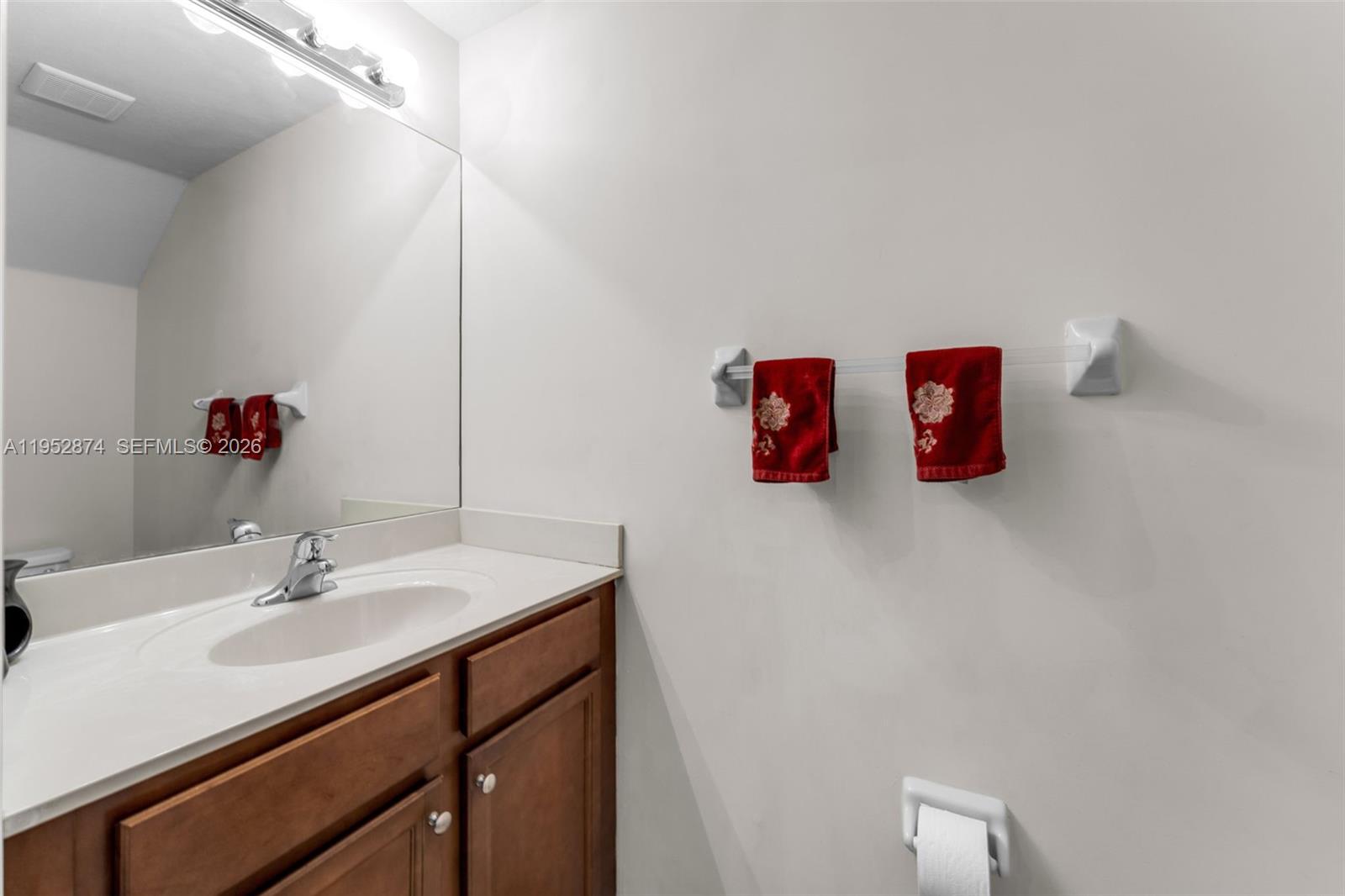 3213 Southeast 7th Court Homestead, FL 33033 - Photo 7 of 28 Powder Room