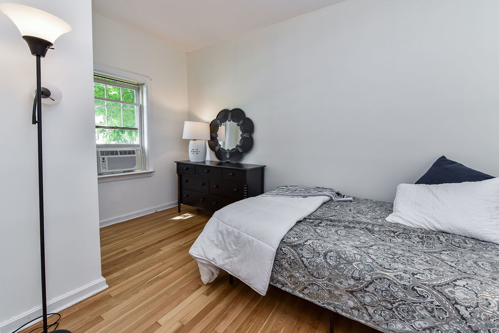 28W324 Main Street Warrenville, IL 60555 - Photo 19 of 26
