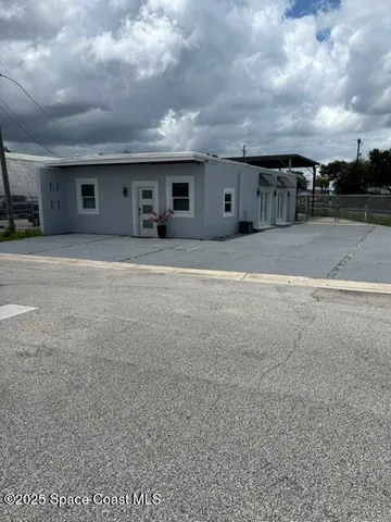 $379,999 | 816 East Seminole Avenue, Melbourne, FL 32901