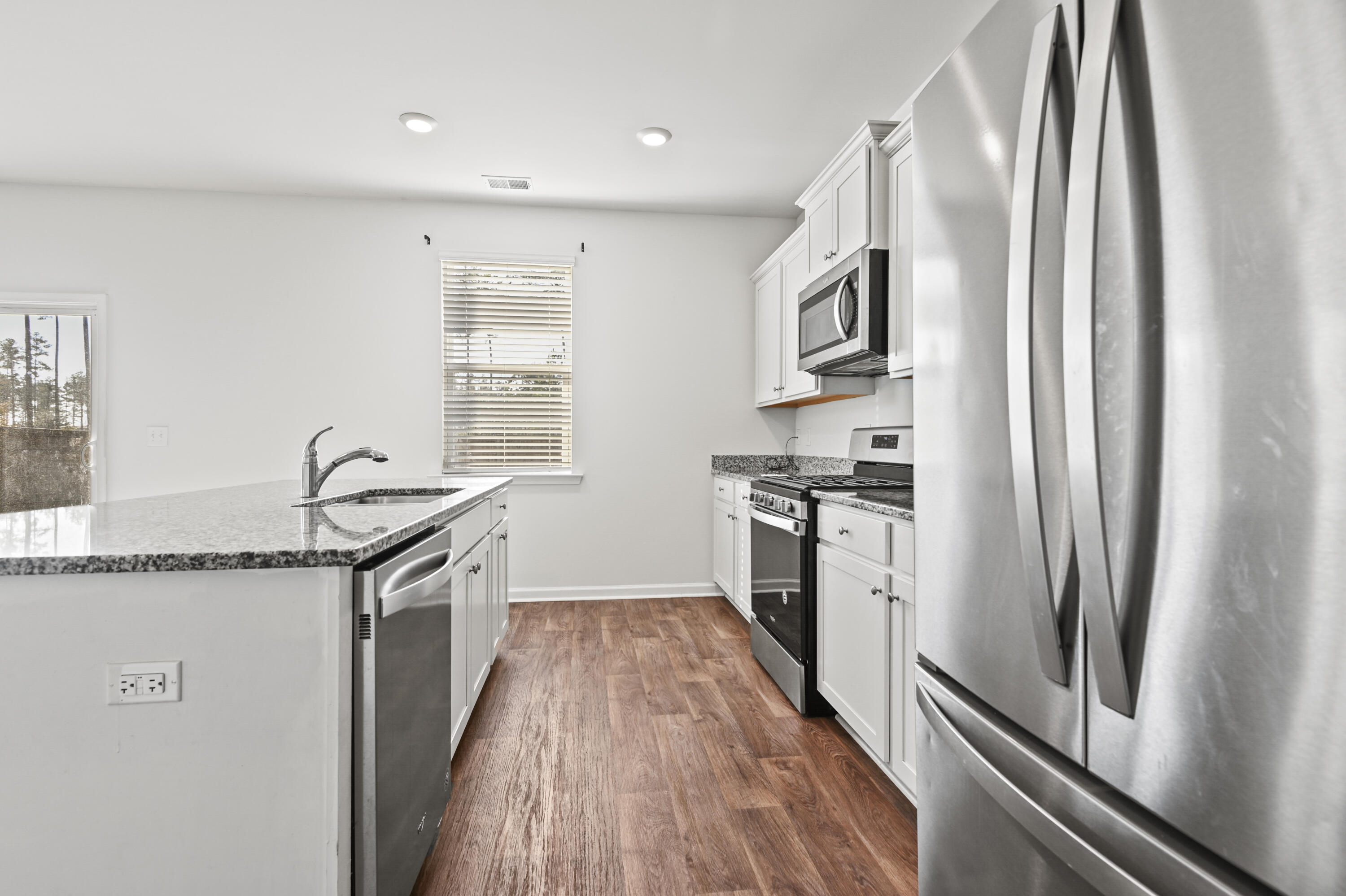 413 Zenith Boulevard Summerville, SC 29486 - Photo 8 of 30 _DSC3327