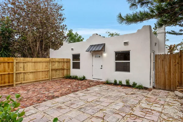 a backyard of a house