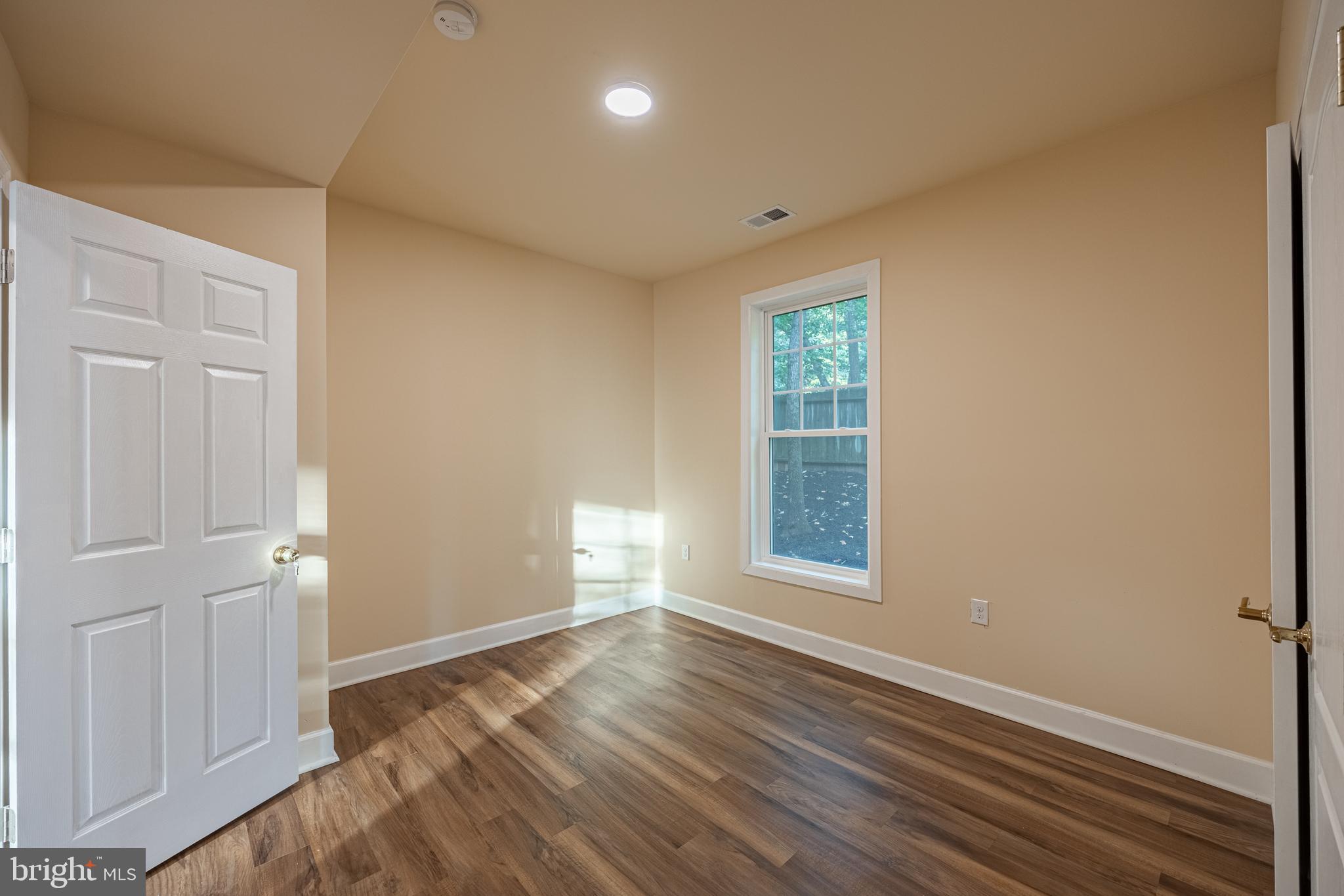 8956 Round Top Road Manassas, VA 20112 - Photo 11 of 39 Gallery Image 11