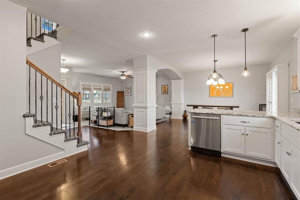 5037 Northwest Timberline Drive Riverside, MO 64150 - Photo 14 of 52