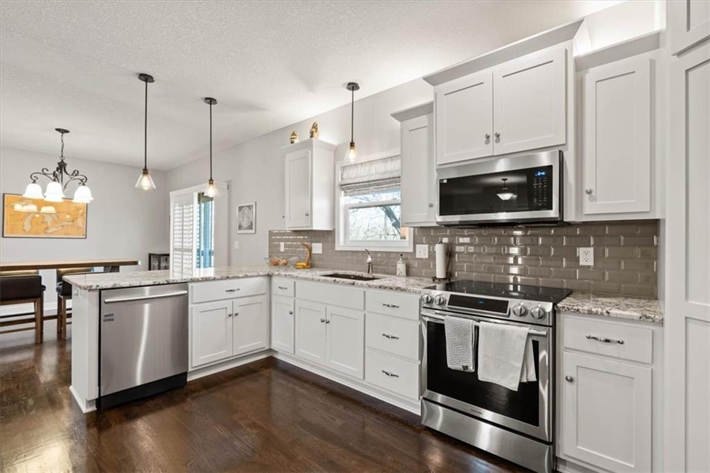 5037 Northwest Timberline Drive Riverside, MO 64150 - Photo 16 of 52