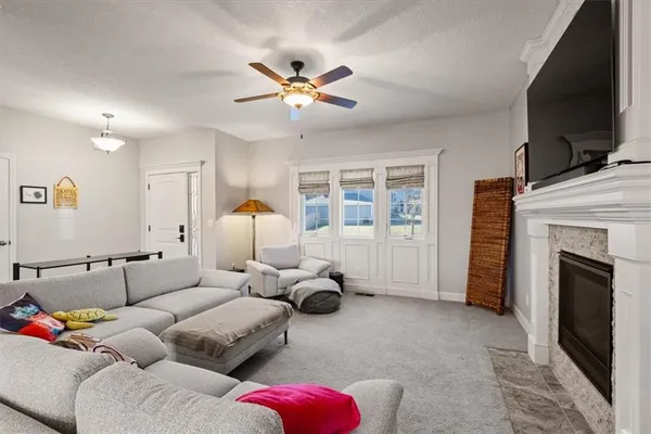 $505,000 | 5037 Northwest Timberline Drive, Riverside, MO 64150