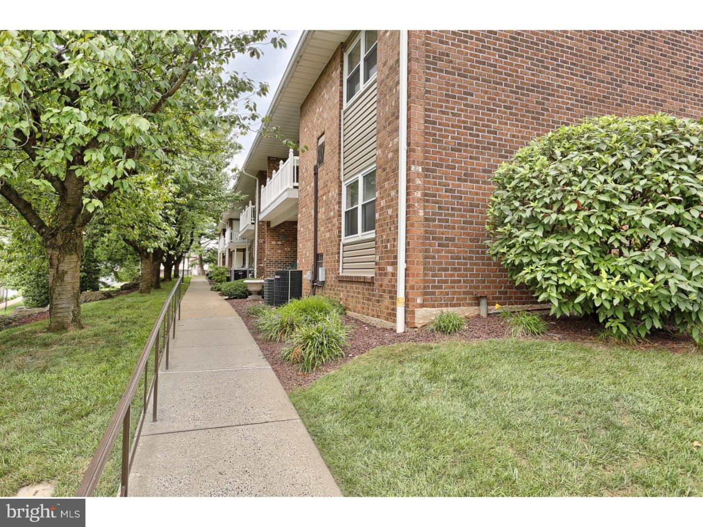 2914 State Hill Road, Unit D14 Reading, PA 19610 - Photo 2 of 25 Gallery Image 2