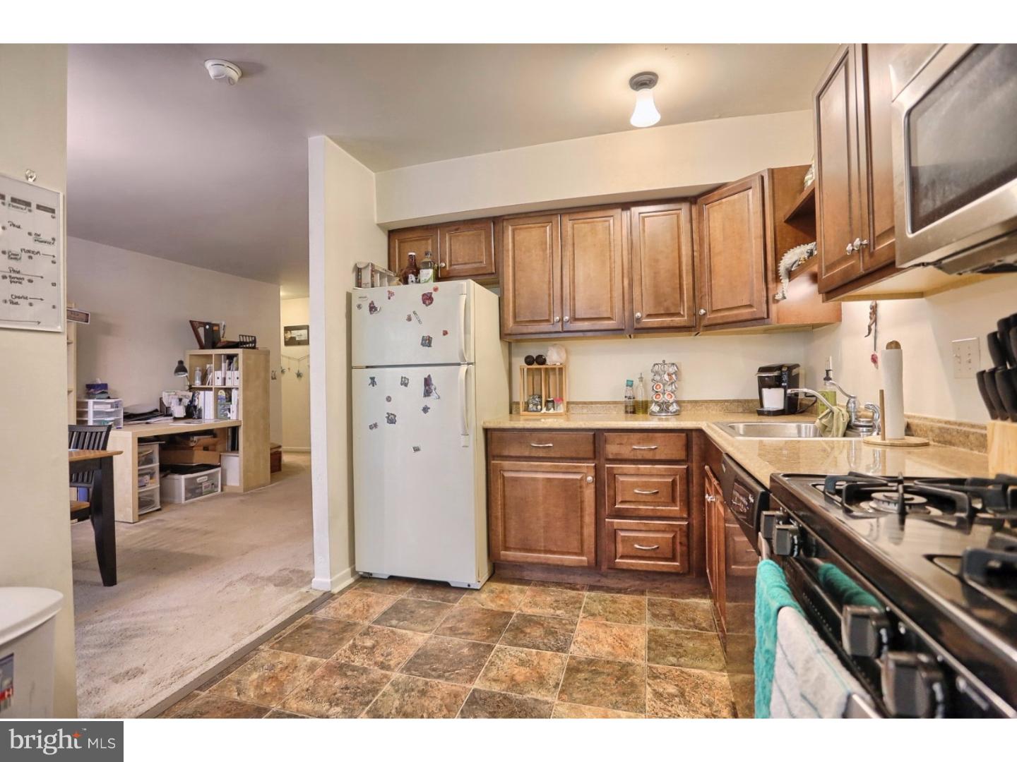 2914 State Hill Road, Unit D14 Reading, PA 19610 - Photo 11 of 25 Gallery Image 11