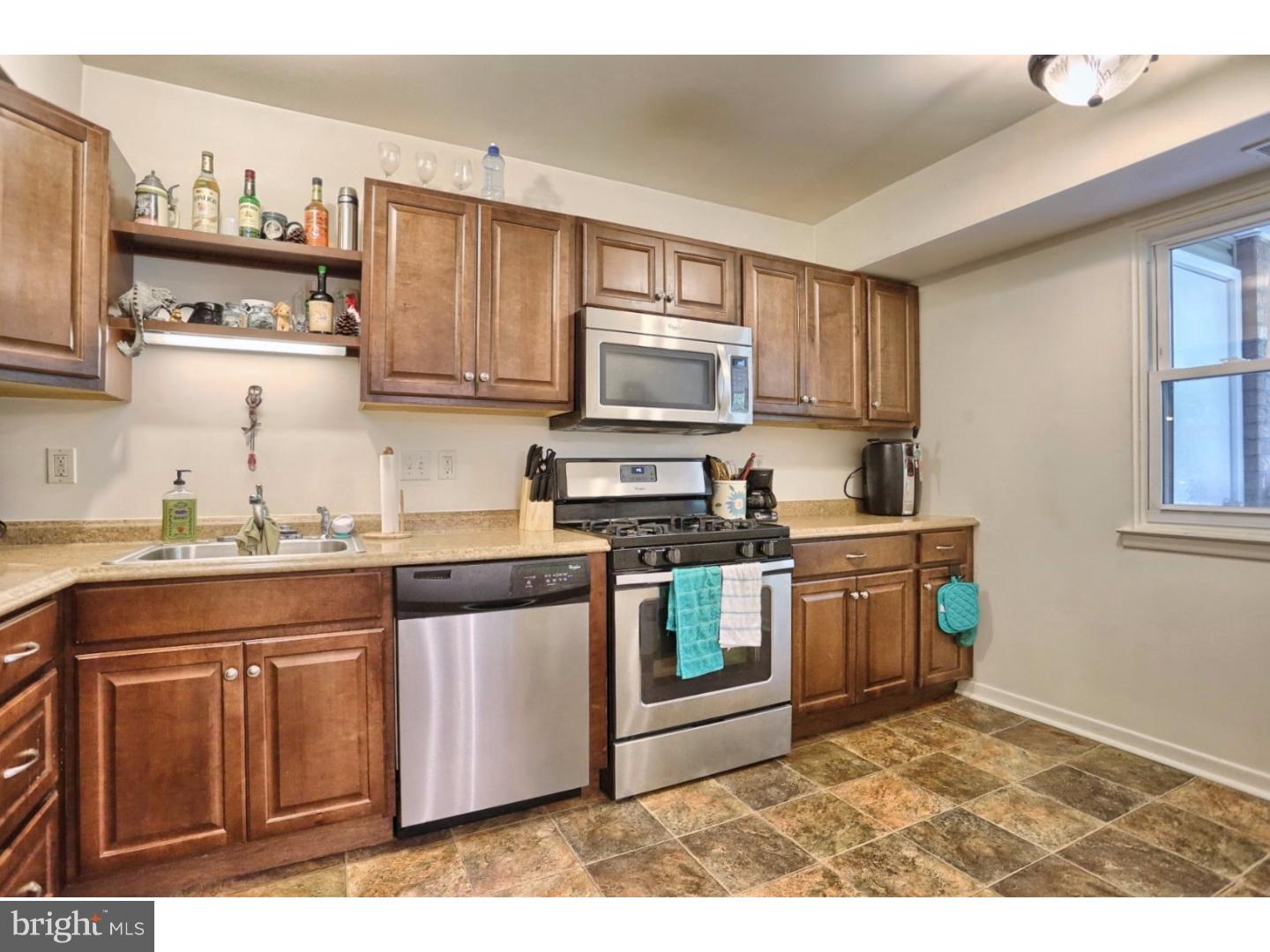 2914 State Hill Road, Unit D14 Reading, PA 19610 - Photo 9 of 25 Gallery Image 9