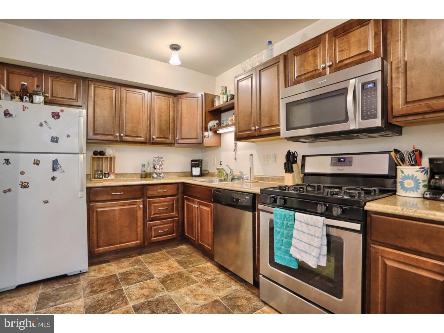 2914 State Hill Road, Unit D14 Reading, PA 19610 - Photo 10 of 25 Gallery Image 10