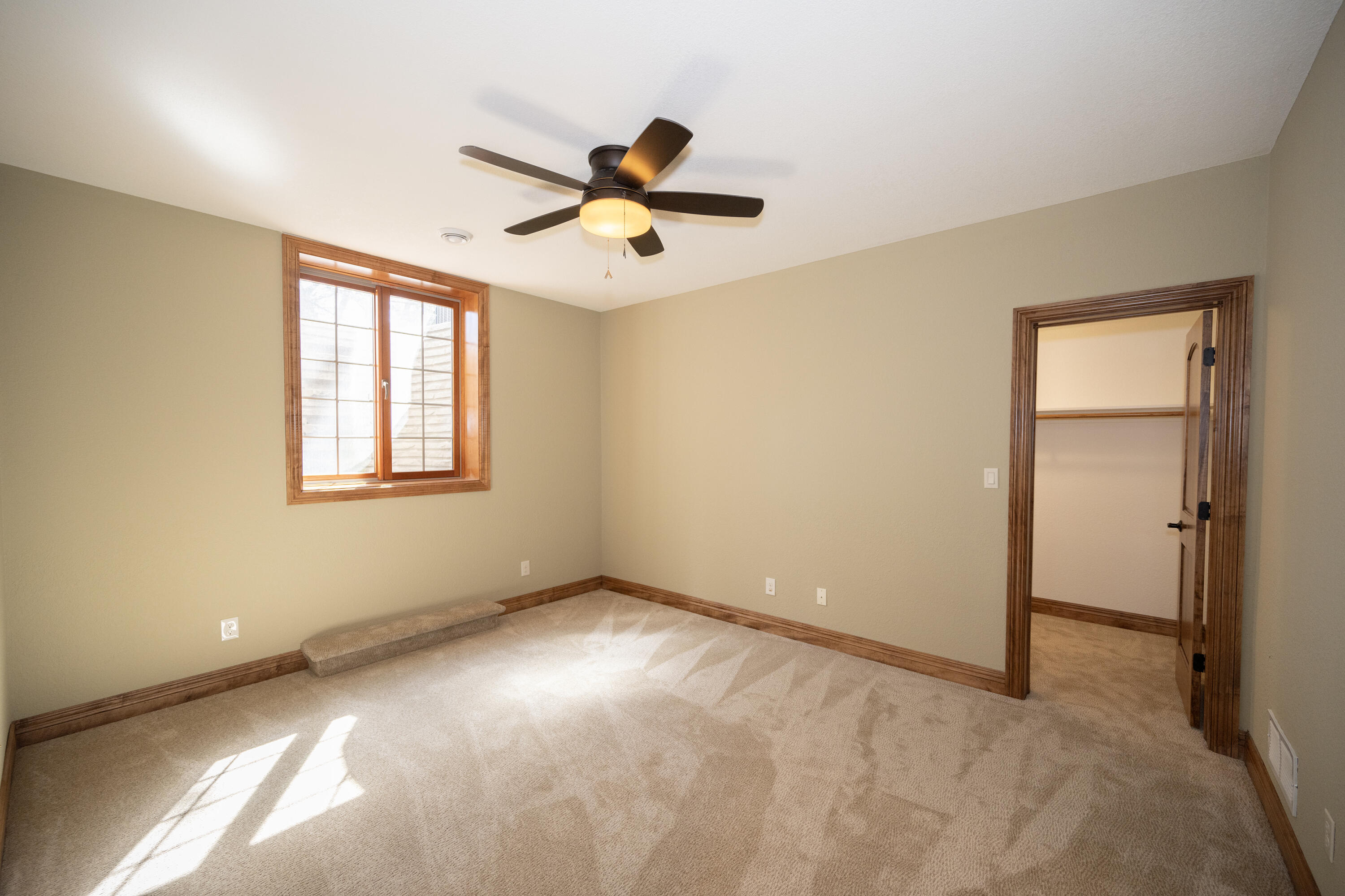 1512 West County Line Road Mequon, WI 53092 - Photo 47 of 74 LL Bed