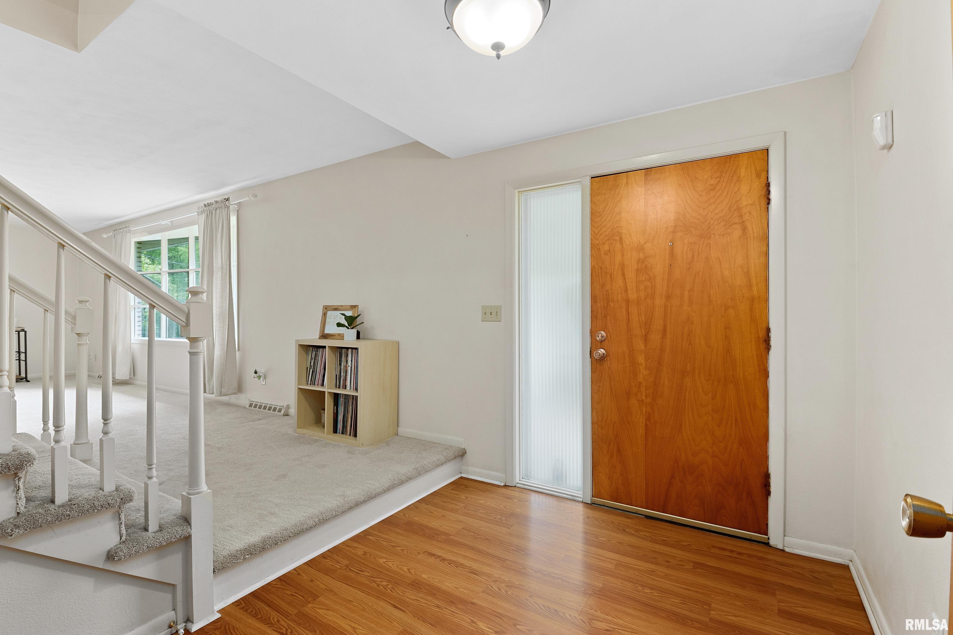 9010 North Picture Ridge Road Peoria, IL 61615 - Photo 12 of 44 Gallery Image 12