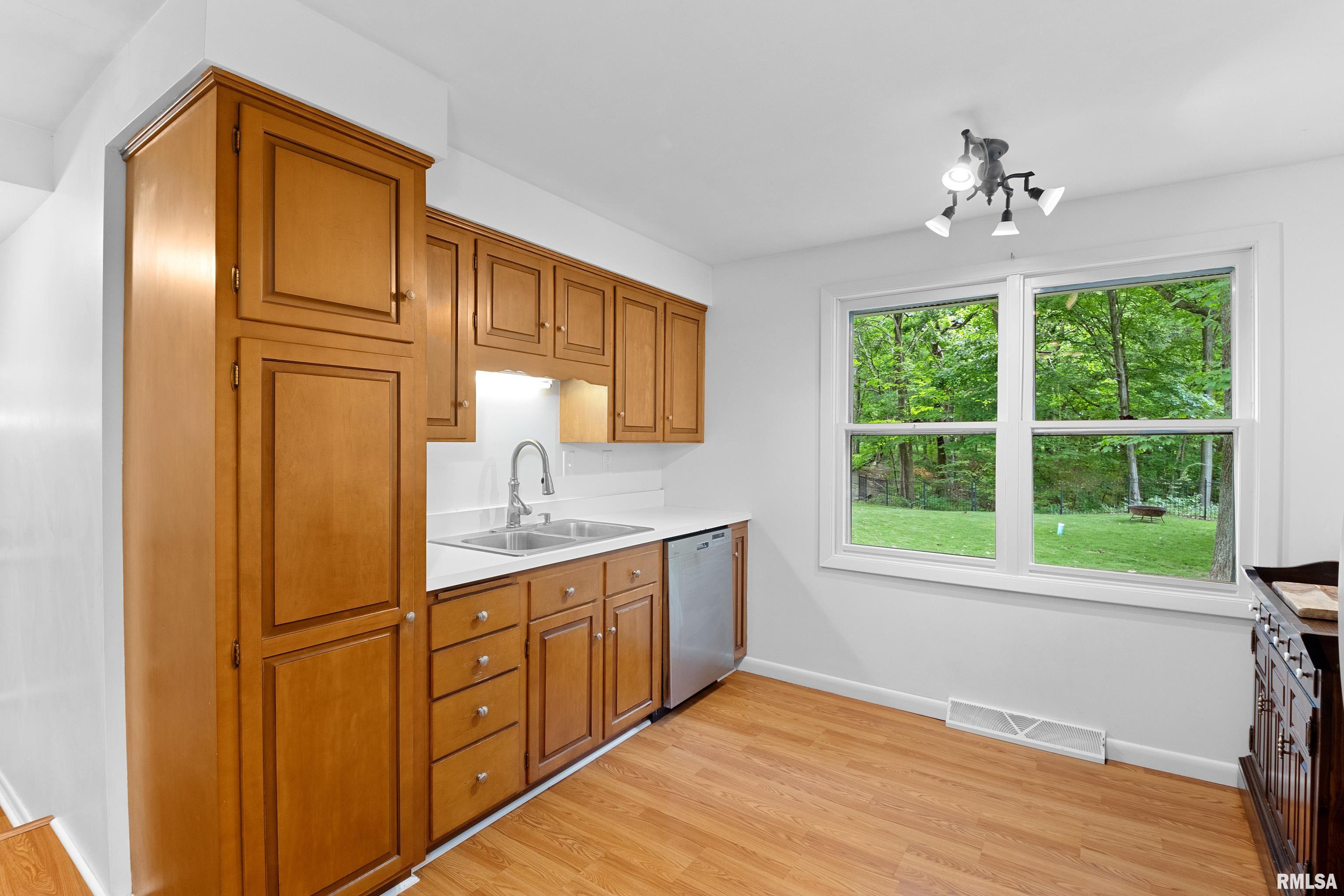 9010 North Picture Ridge Road Peoria, IL 61615 - Photo 23 of 44 Gallery Image 23