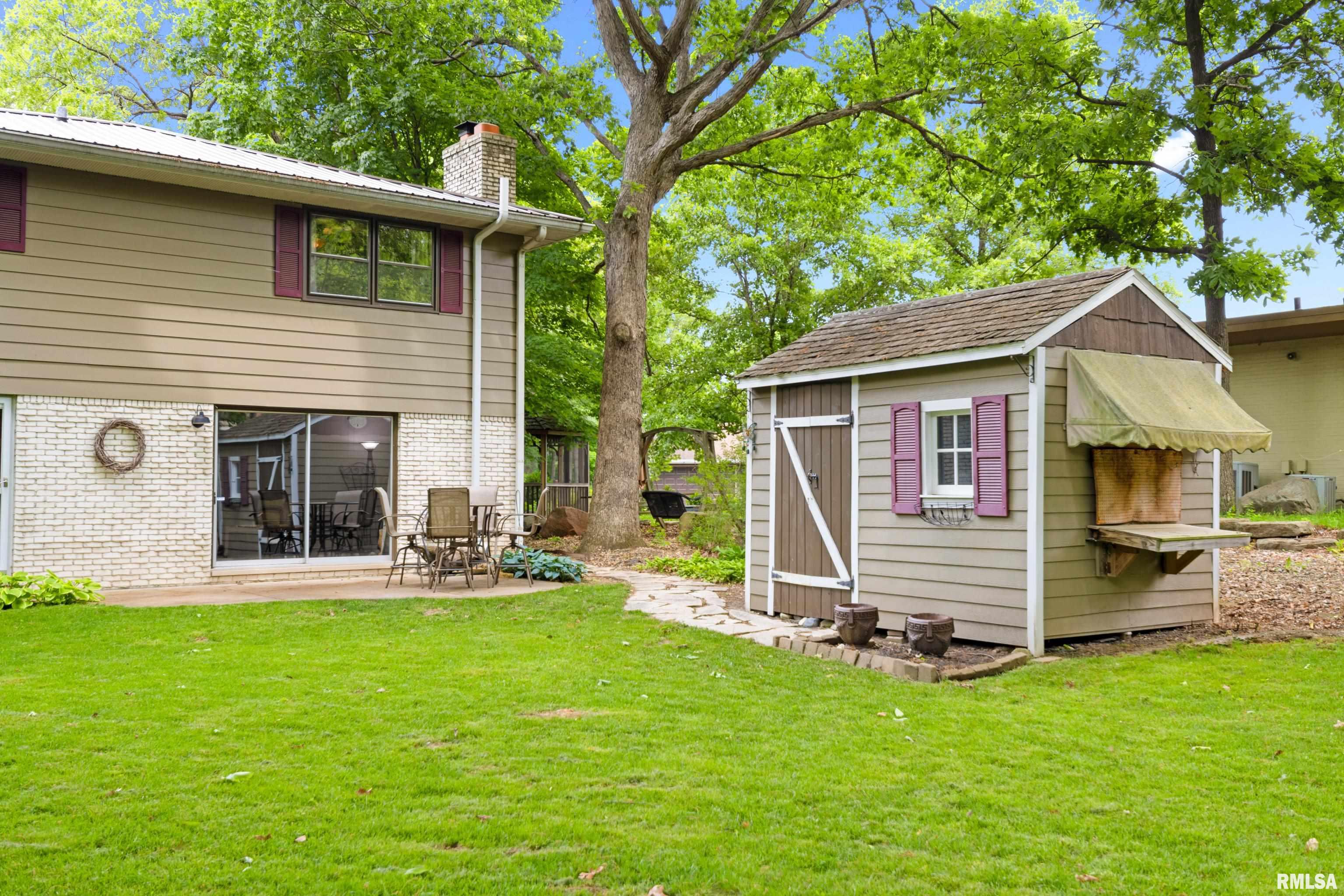 9010 North Picture Ridge Road Peoria, IL 61615 - Photo 8 of 44 Gallery Image 8