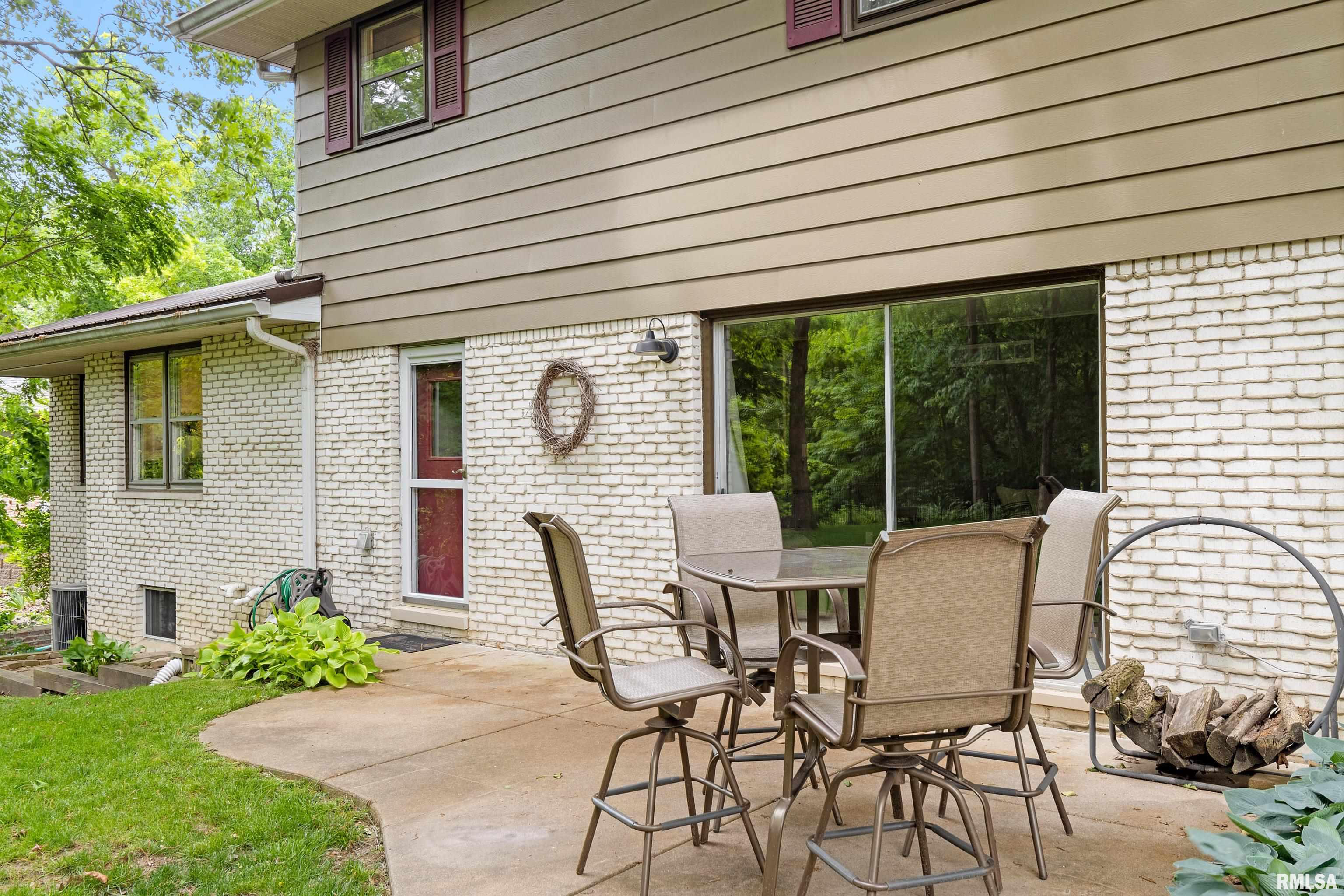 9010 North Picture Ridge Road Peoria, IL 61615 - Photo 9 of 44 Gallery Image 9
