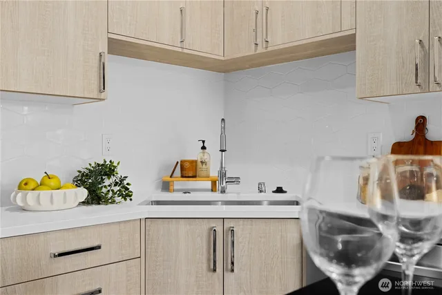 $599,950 | 5517 A 9th Avenue Northwest, Seattle, WA 98107