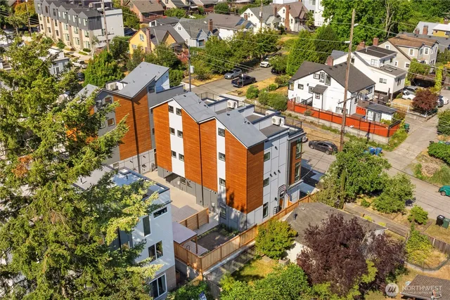 $599,950 | 5517 A 9th Avenue Northwest, Seattle, WA 98107