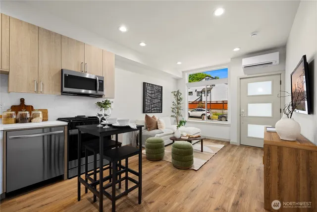 $599,950 | 5517 A 9th Avenue Northwest, Seattle, WA 98107