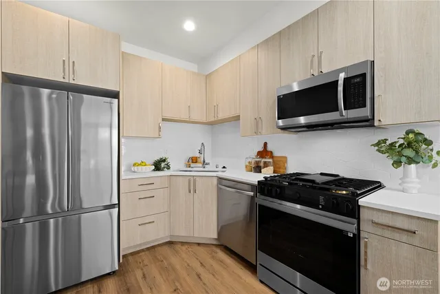 $599,950 | 5517 A 9th Avenue Northwest, Seattle, WA 98107