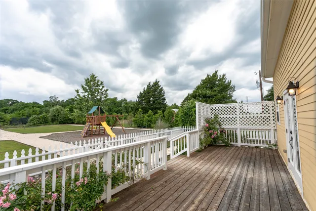 $1,650 | 404 North Meyersville Road, Brenham, TX 77833