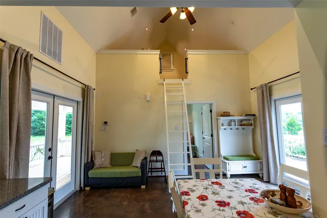 $1,650 | 404 North Meyersville Road, Brenham, TX 77833