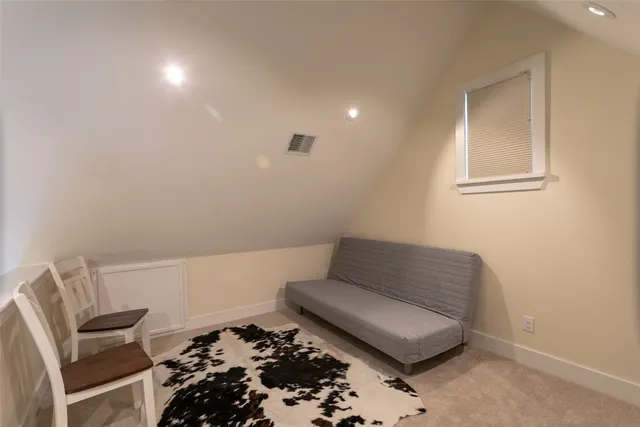 $1,650 | 404 North Meyersville Road, Brenham, TX 77833