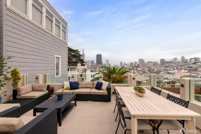 $3,295,000 | 430 Greenwich Street, San Francisco, CA 94133