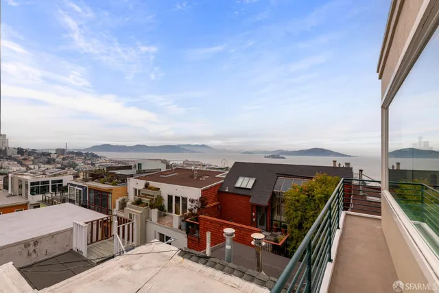 $3,295,000 | 430 Greenwich Street, San Francisco, CA 94133