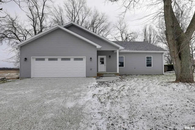 $285,000 | 406 North Main Street, Payson, IL 62360