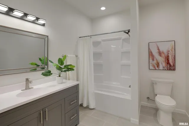 $285,000 | 406 North Main Street, Payson, IL 62360