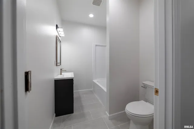 $285,000 | 406 North Main Street, Payson, IL 62360