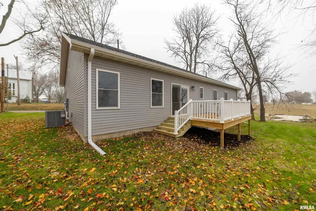 $285,000 | 406 North Main Street, Payson, IL 62360