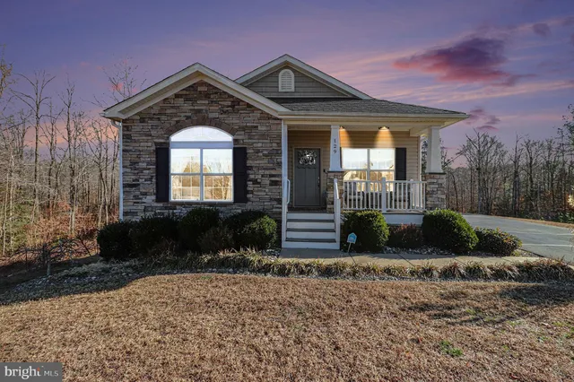 $545,000 | 129 Hickory Hill Overlook Ct., Fredericksburg, VA 22405