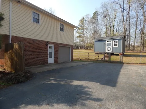 $1,800 | 402 Sourwood Drive, Seneca, SC 29678