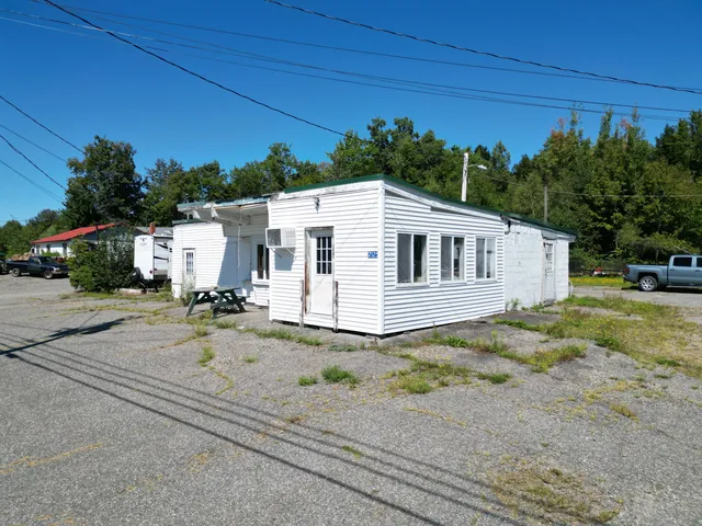 $150,000 | 2121 Medway Road, Medway, ME 04460