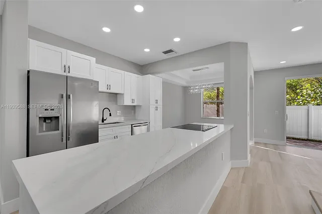 $545,000 | 884 Northwest 170th Terrace, Pembroke Pines, FL 33028