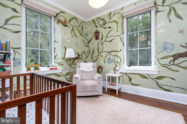 a view of a bird bath