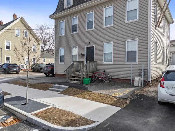 $647,000 | 28 5th Street, Dover, NH 03820