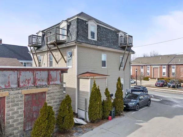 $647,000 | 28 5th Street, Dover, NH 03820