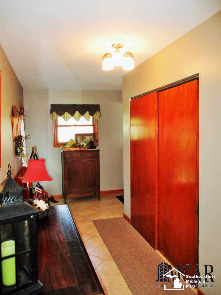 10250 Day Road Monroe, MI 48162 - Photo 2 of 45