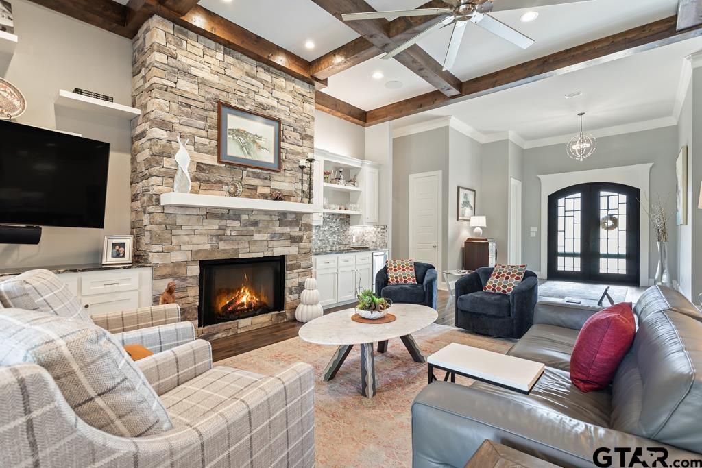 7529 Cross Gate Way Tyler, TX 75703 - Photo 3 of 42