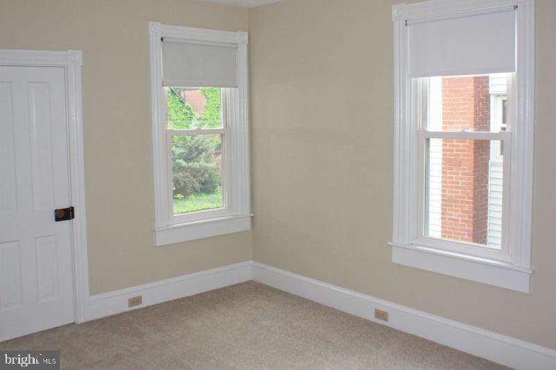209 Front Street Lititz, PA 17543 - Photo 13 of 31