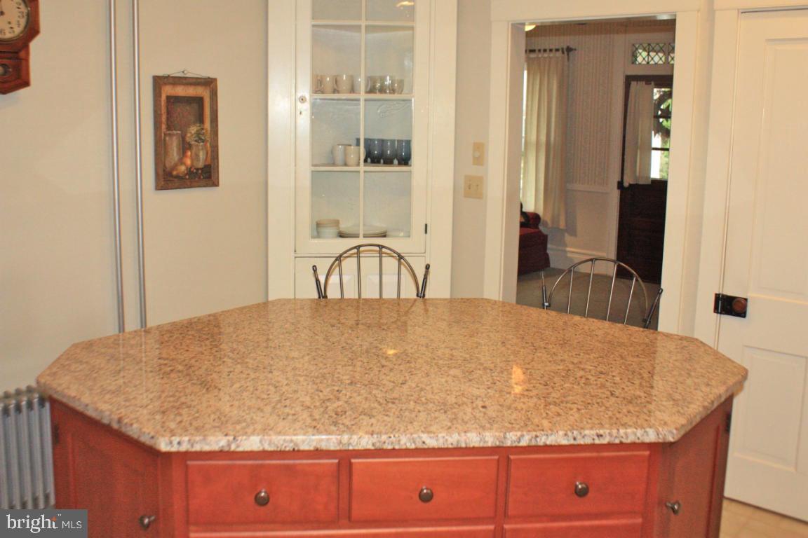 209 Front Street Lititz, PA 17543 - Photo 17 of 31