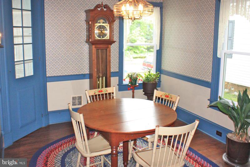 209 Front Street Lititz, PA 17543 - Photo 9 of 31