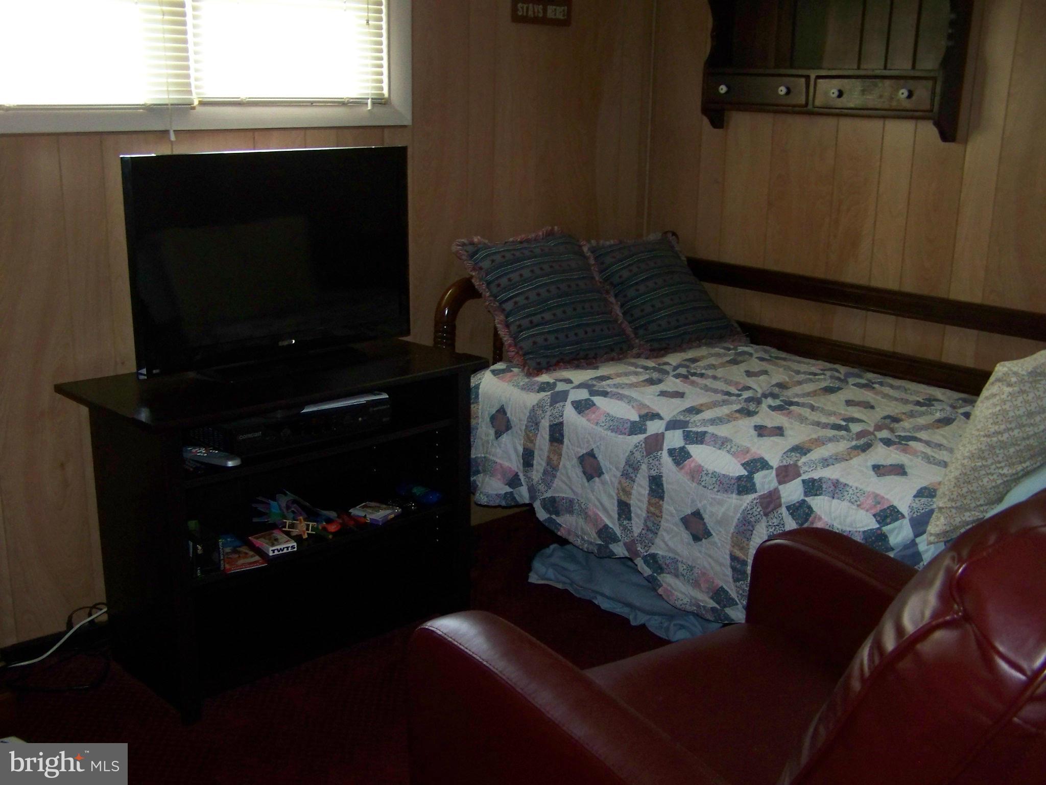 6225 Golden Ring Road Rosedale, MD 21237 - Photo 12 of 17 Bedroom
